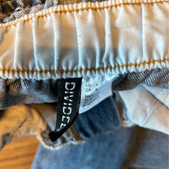 H&M DIVIDED Paper-bag Mom Jeans - Picture 11 of 12